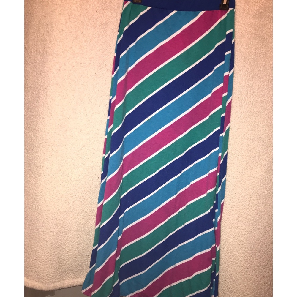 Blue/pink/green maxi skirt with elastic waist band
